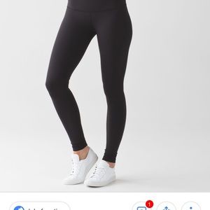 Lululemon wunder under size 2 black leggings